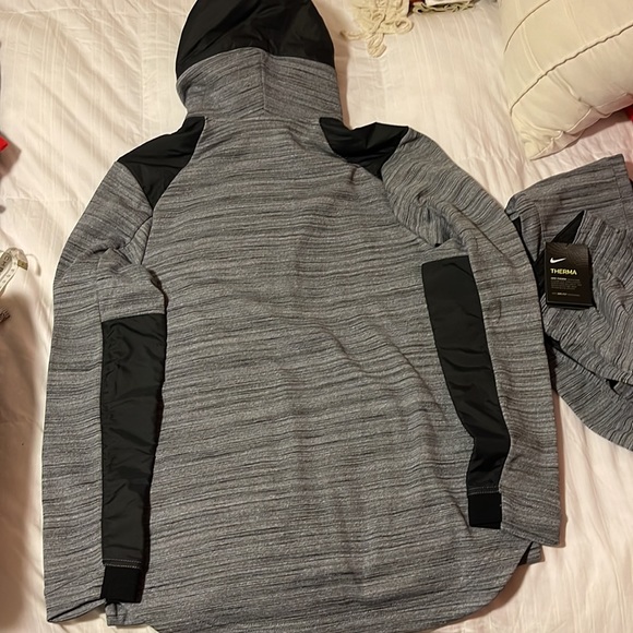 NIKE THERMA DRI-FIT. SUIT JACKET & PANTS NEW WITH TAGS. MENS SZ small - Picture 5 of 13